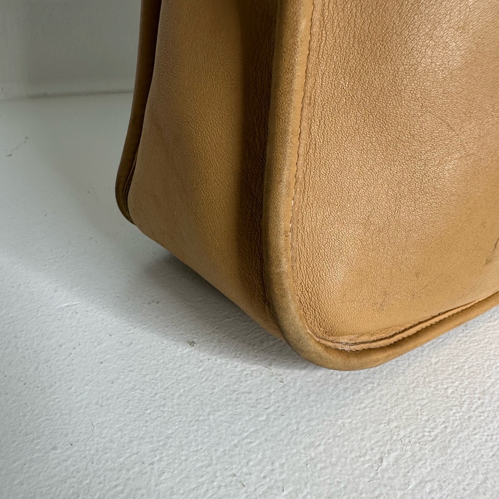 **SOLD**Vintage Coach 9966 Legacy Zip Camel Tan and Silver Nickel Hardware - Picture 11 of 16